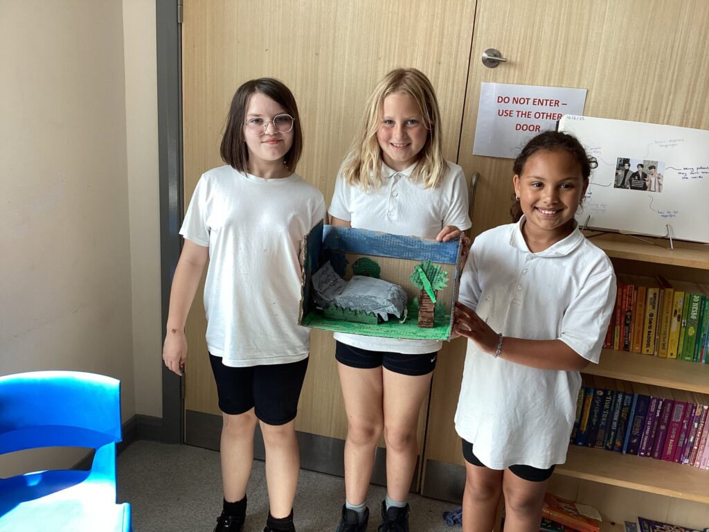 Pupils at Minerva Academy create stunning night lights